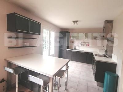 Pavillon - 96 m² - 5 pièces