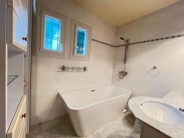 Maison - 122 m² - 5 pièces