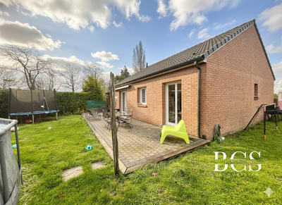 Maison - 77 m² - 6 pièces