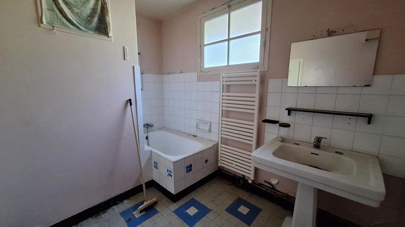 Immeuble - 170 m² - 10 pièces