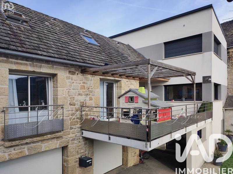 Maison - 165 m² - 8 pièces