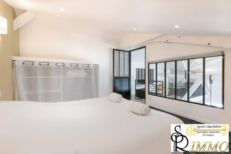 Appartement - 160 m² - 5 pièces