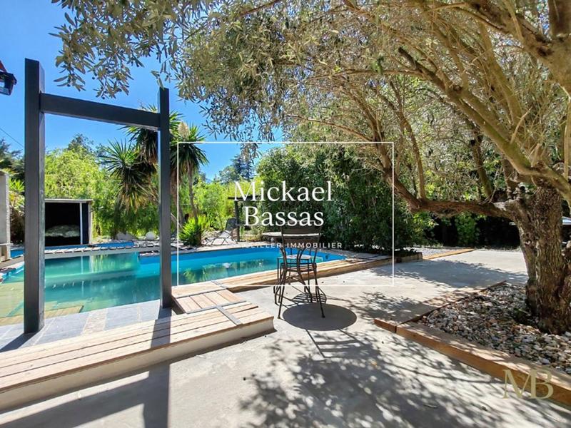 Villa - 157 m² - 6 pièces