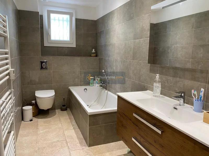 Maison - 120 m² - 5 pièces