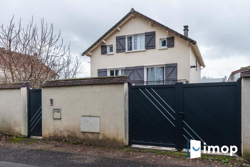 Maison - 173 m² - 6 pièces