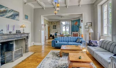 Château - 450 m² - 14 pièces