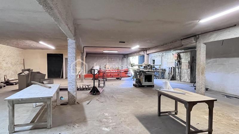 Bureau - 1 039 m² - 3 pièces