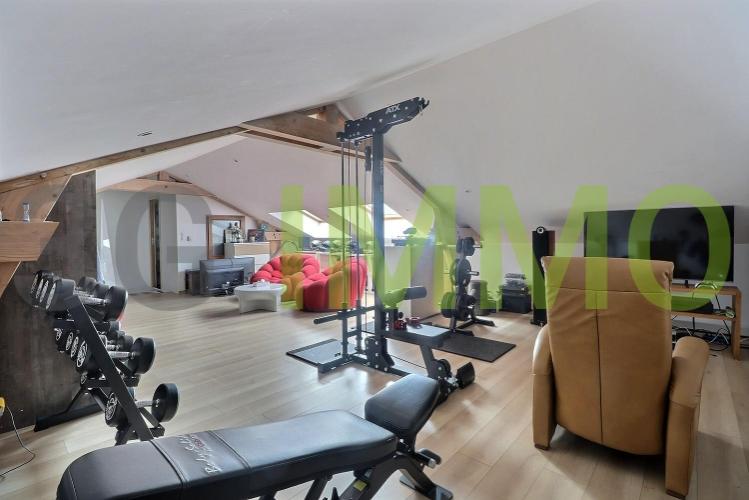 Maison contemporaine - 202 m² - 5 pièces