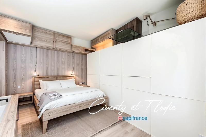 Appartement - 120 m² - 7 pièces