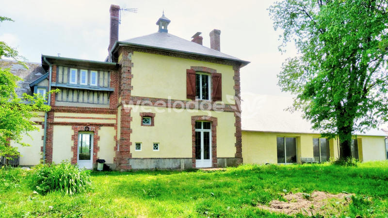 Maison - 400 m² - 14 pièces