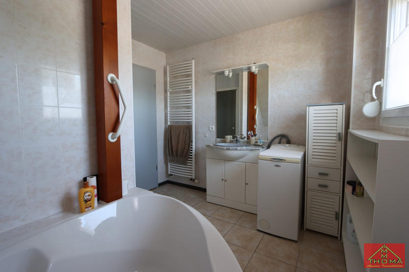 Maison - 96 m² - 5 pièces