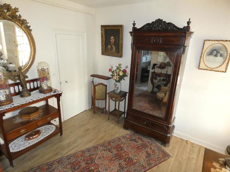 Maison - 220 m² - 7 pièces