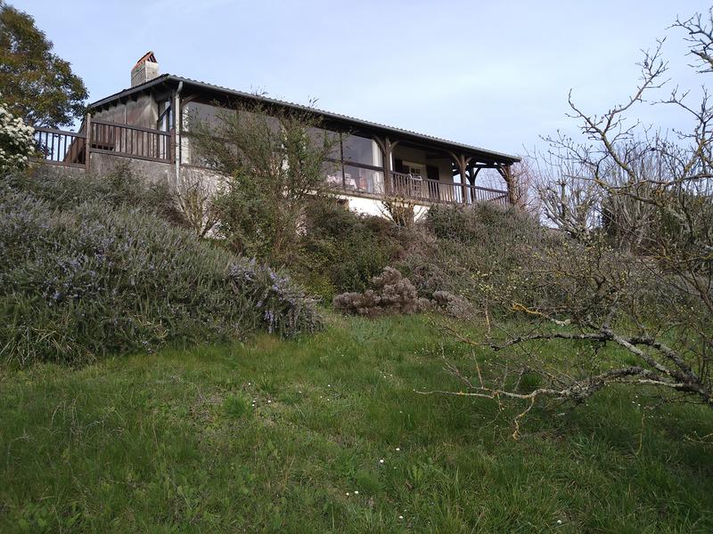 Maison - 248 m² - 8 pièces