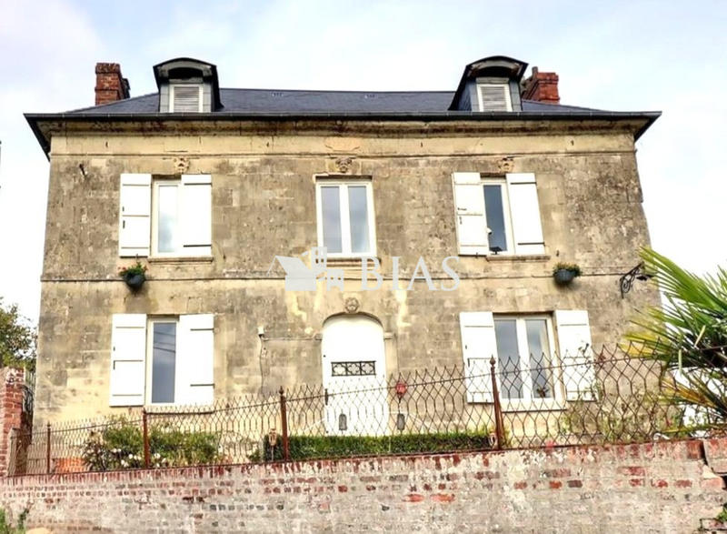 Maison ancienne - 110 m² - 6 pièces