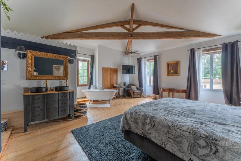 Maison de maîtres - 346 m² - 10 pièces