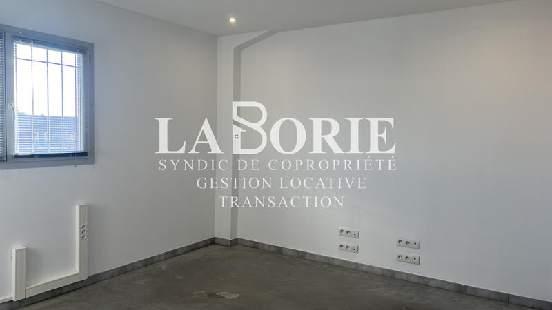 Bureau - 153 m²