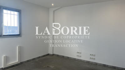 Bureau - 153 m²