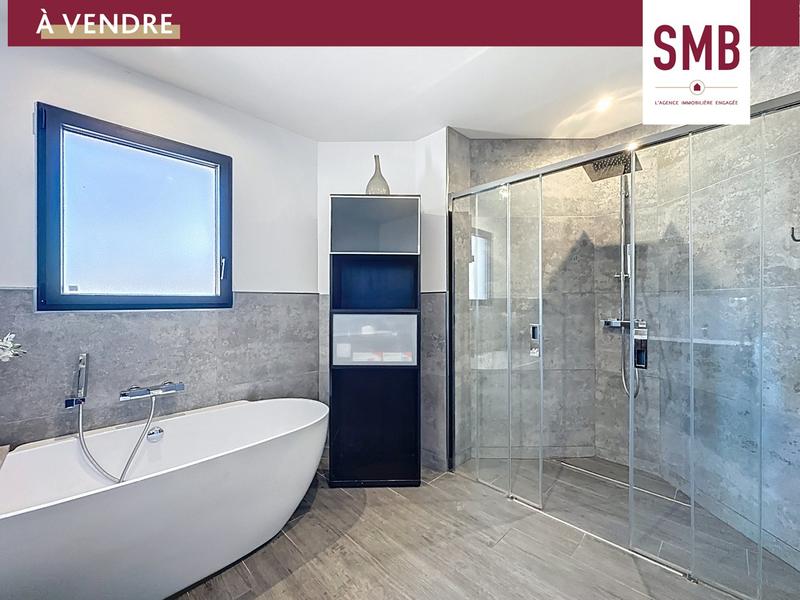 Maison - 170 m² - 6 pièces