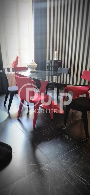 Demeure - 436 m² - 10 pièces