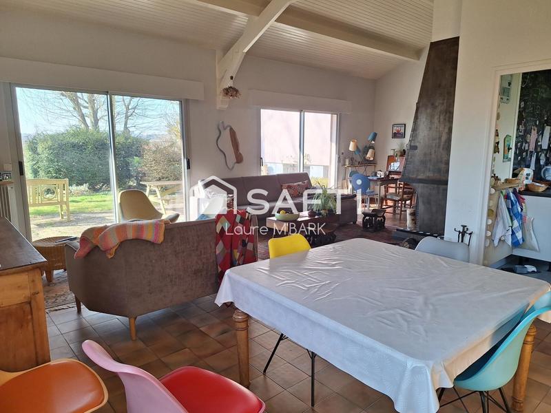 Maison - 169 m² - 11 pièces