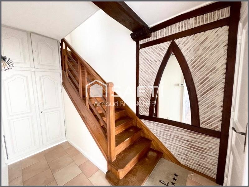 Maison - 104 m² - 6 pièces