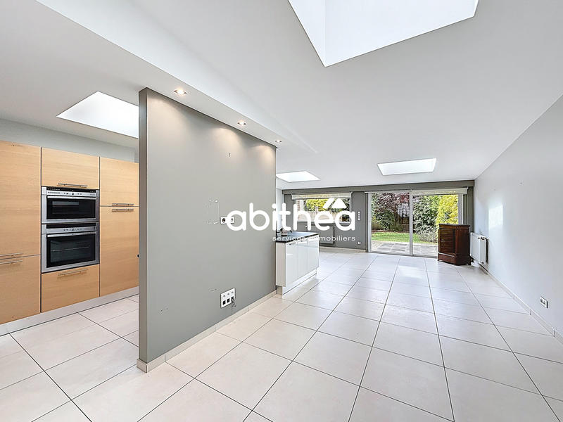 Maison - 182 m² - 6 pièces