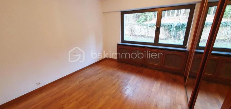 Propriété - 312 m² - 7 pièces