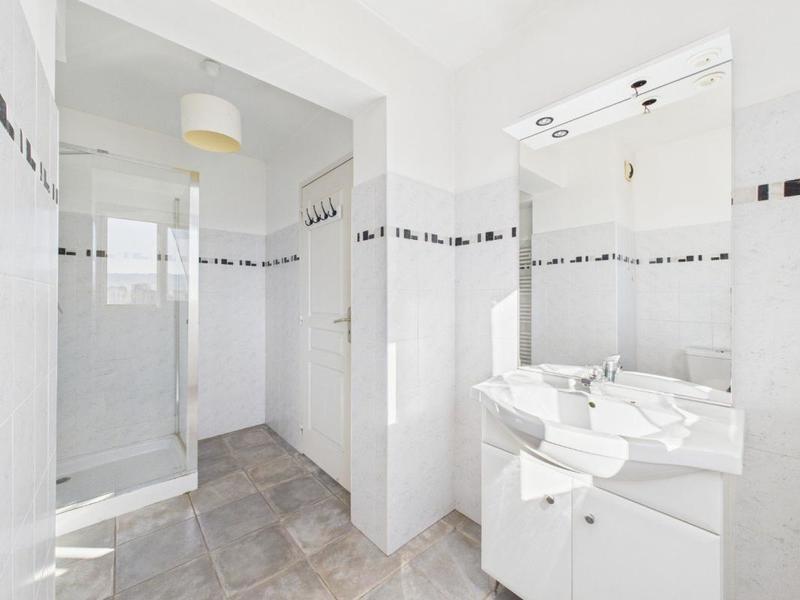 Appartement - 111 m² - 4 pièces