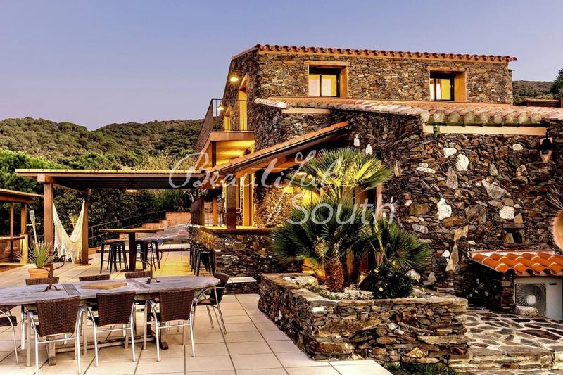 Mas - 171 m² - 8 pièces