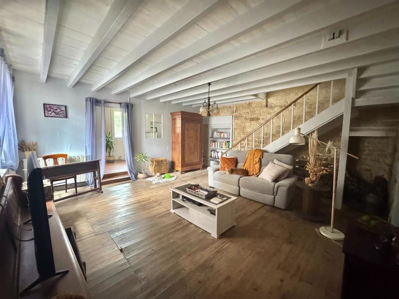 Maison - 186 m² - 6 pièces