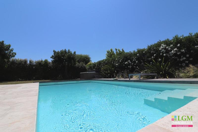 Villa - 188 m² - 6 pièces