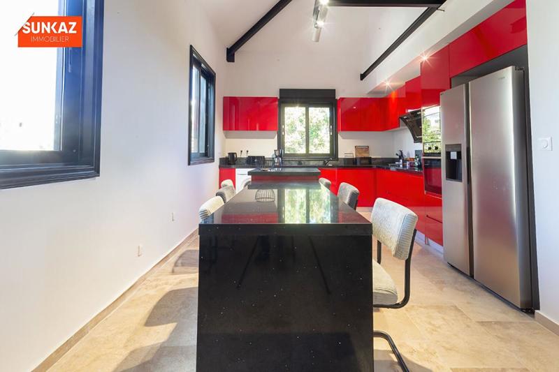 Appartement - 120 m² - 5 pièces