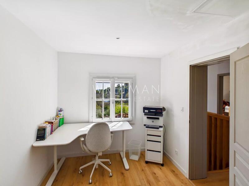 Villa - 170 m² - 7 pièces