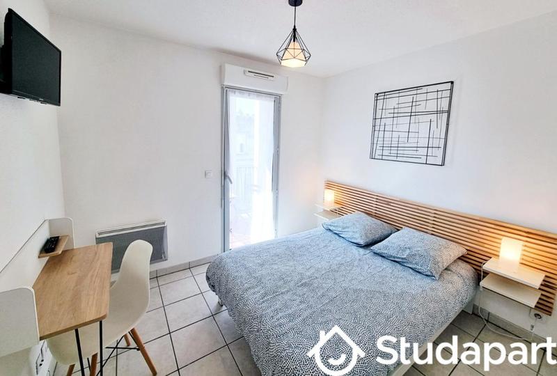 Chambre - 11 m² - 1 pièce