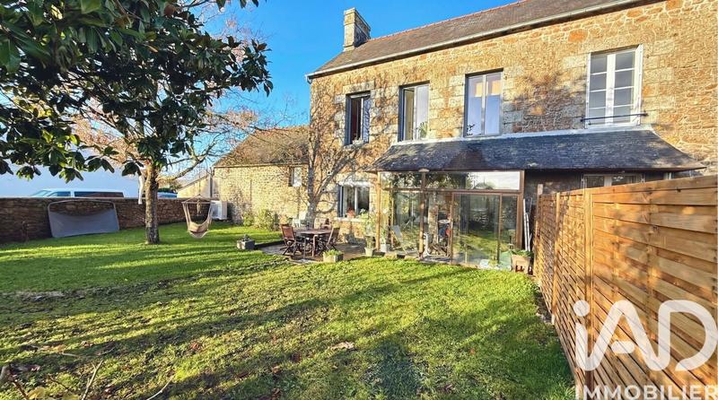 Maison - 104 m² - 5 pièces