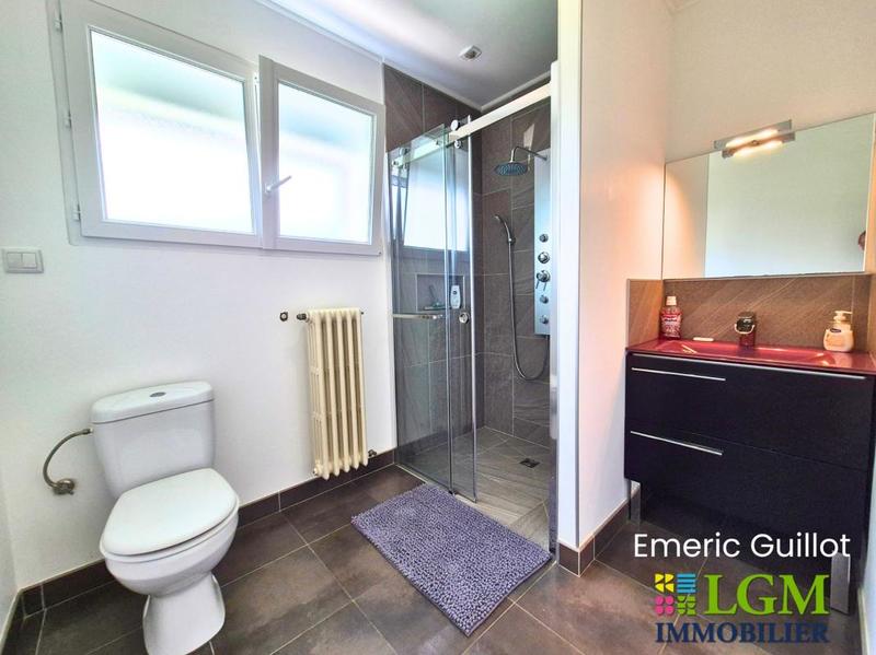 Maison - 138 m² - 5 pièces