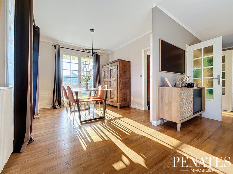 Maison - 140 m² - 5 pièces