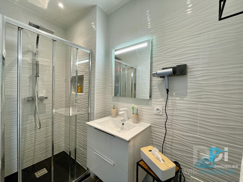 Immeuble - 246 m² - 8 pièces