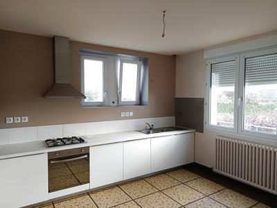 Maison - 195 m² - 10 pièces