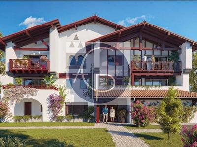 Appartement - 104 m² - 4 pièces