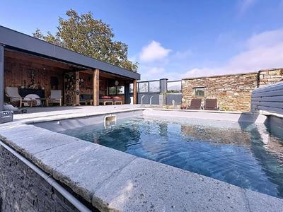 Maison - 160 m² - 7 pièces