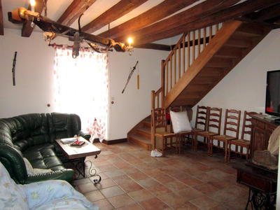 Maison - 330 m² - 12 pièces