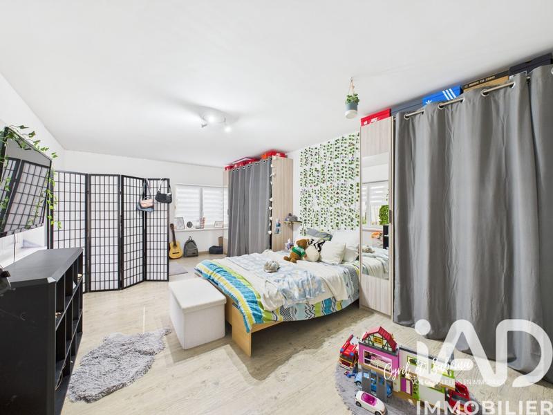 Maison - 253 m² - 10 pièces