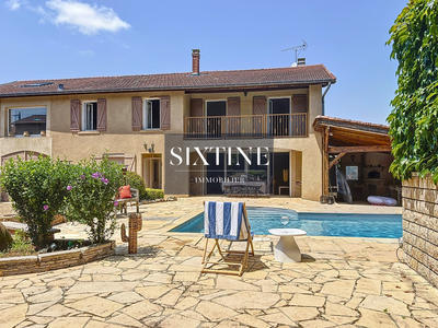 Maison - 360 m² - 7 pièces