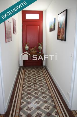 Maison - 400 m² - 8 pièces