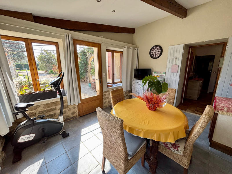 Maison de village - 257 m² - 11 pièces