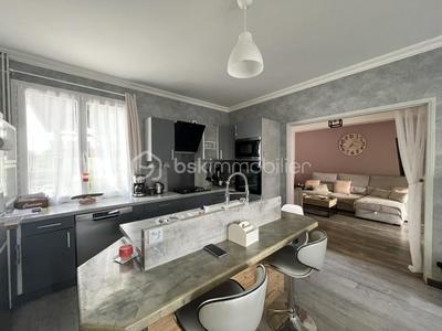 Propriété - 275 m² - 12 pièces