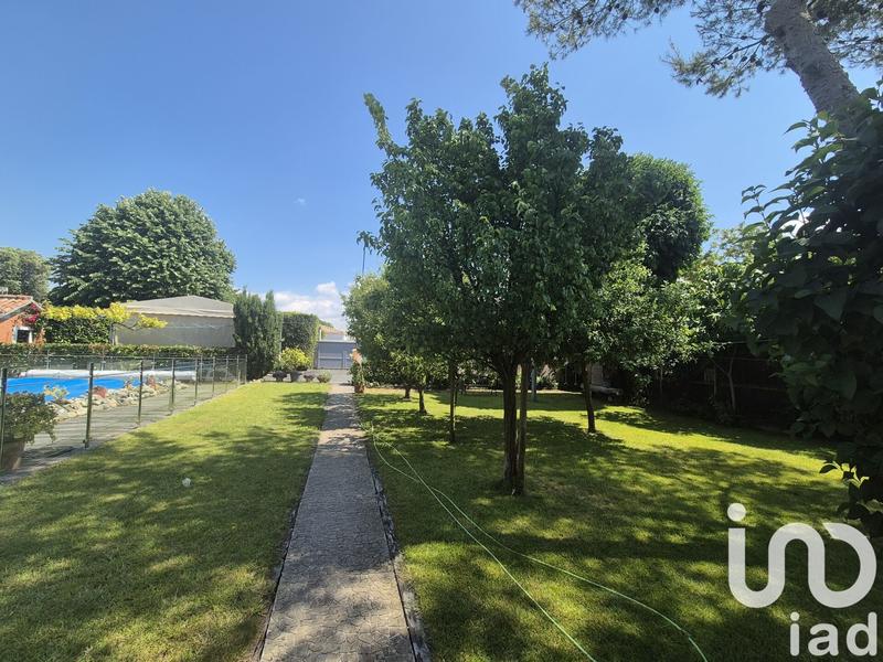 Maison - 574 m² - 14 pièces