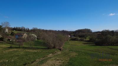 Terrain constructible - 10 000 m²