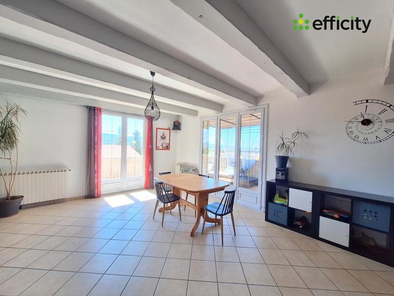 Villa - 225 m² - 9 pièces